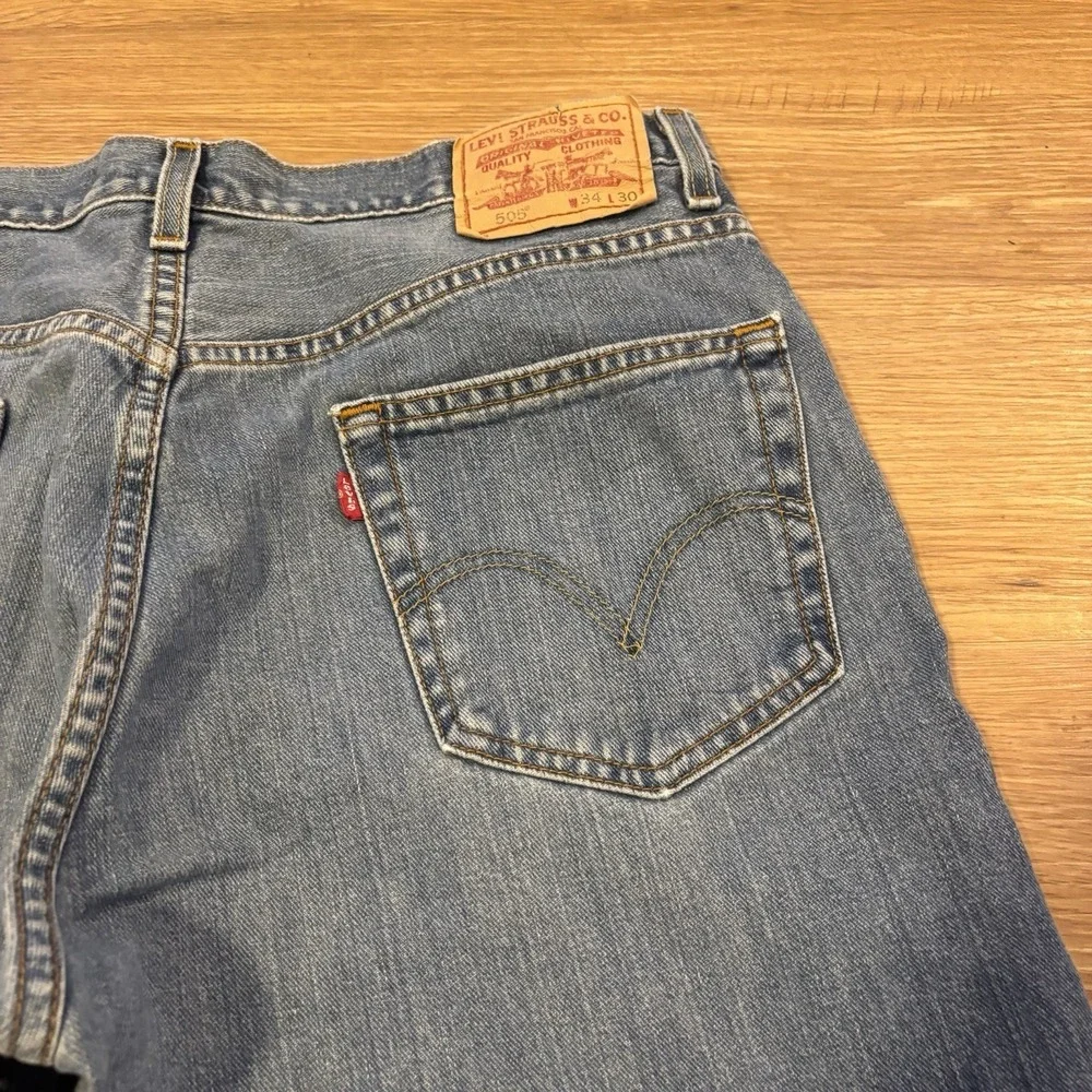Levis preowned good